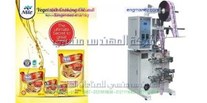 مكنة تعبئة زيت طعام فى اكياس مكنة تعبئة زيت طعام فى اكياس
